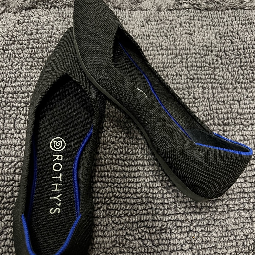 Rothy’s Point Black Flats size 7